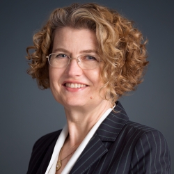 SFSU Provost Jennifer Summit